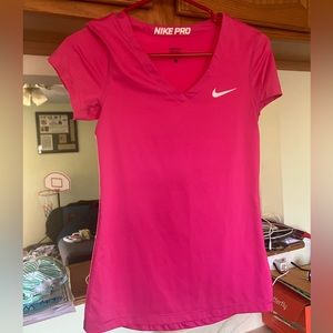 Women’s Nike running shirt